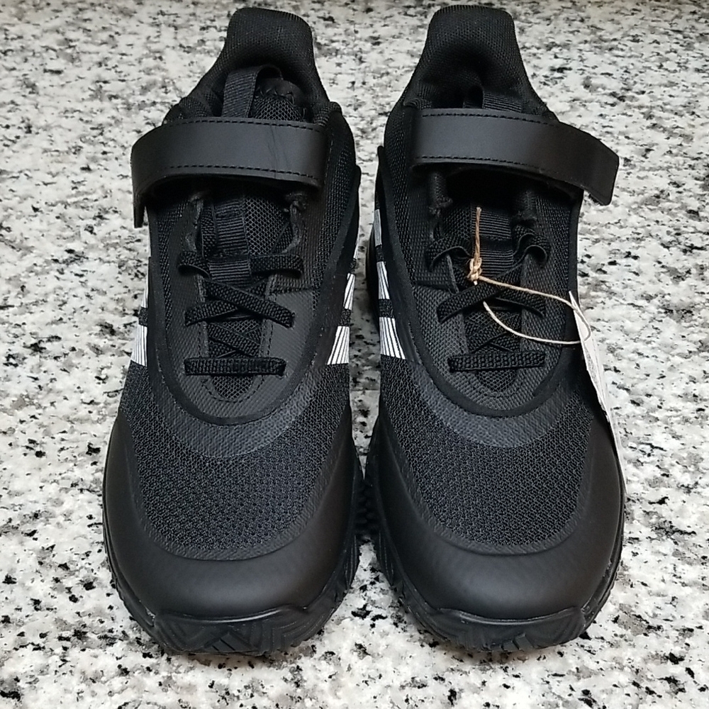ADIDAS KIDS BASKETBALL SNEAKERS, 3.5